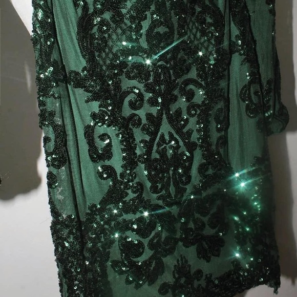 Christmas Holiday Party Long Sleeve Crop Top & Skirt Set Medium runs Small - Picture 2 of 5